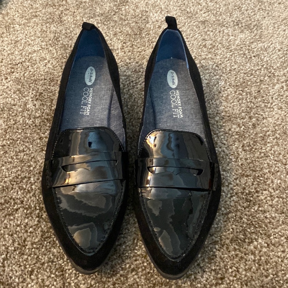 Black suede/patent leather loafers